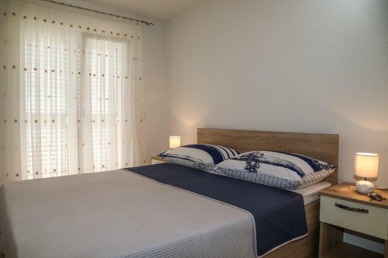 Apartment Marina Pavic Hvar Town Exterior photo